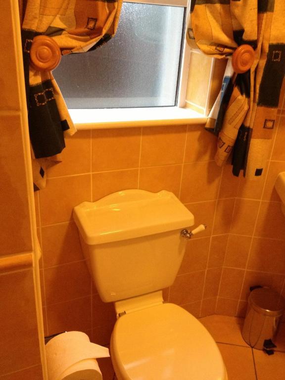 Virginia'S Guesthouse Kenmare Phòng bức ảnh