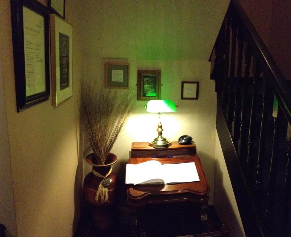 Virginia'S Guesthouse Kenmare Ngoại thất bức ảnh